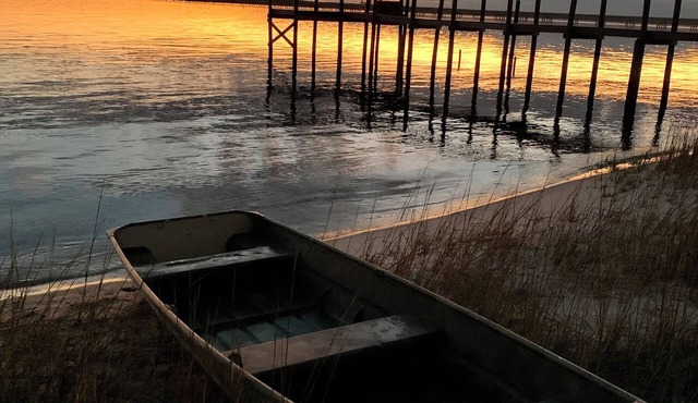 Bayfront Ochlocknee Bay/Ocean View/Boat Dock 1-bedroom home top floor 2nd floor