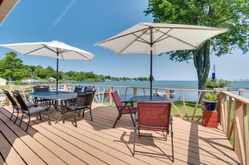 Bayfront Red Creek Vacation Rental with Boat Dock!