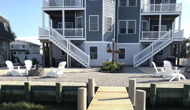 Bayfront with dock, waters edge fire pit, Beach Haven Park, Long Beach Island.