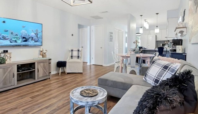 Bayhouse Playhouse · Adorable BAYHOUSE PLAYHOUSE in hip St. Andrews!