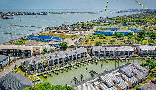 Bayhouse Rockport: Reel and Rest