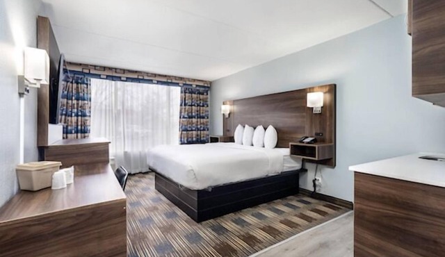Baymont by Wyndham Addison