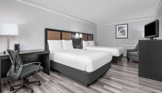 Baymont by Wyndham Austin University Area