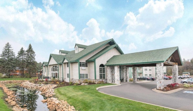 Baymont by Wyndham Baxter/Brainerd Area