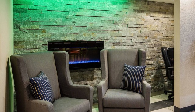 Baymont by Wyndham Cedar Rapids
