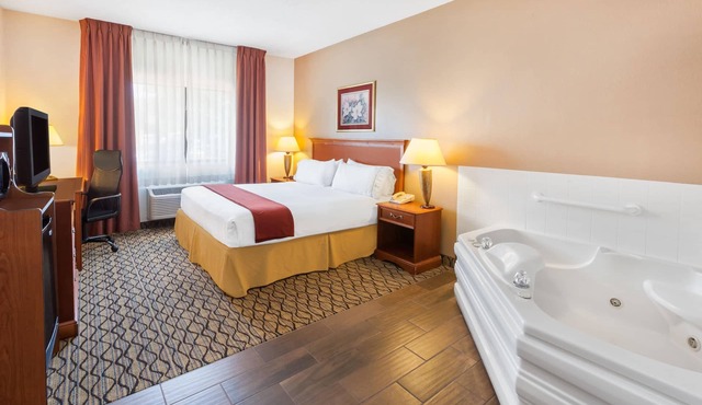 Baymont by Wyndham Chelsea