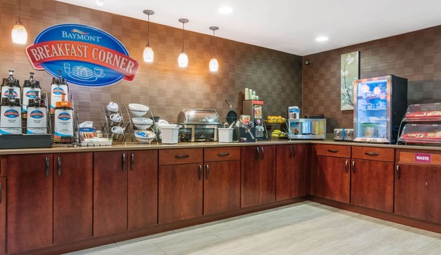 Baymont by Wyndham Eau Claire WI