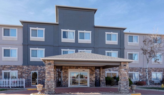 Baymont by Wyndham Henderson Northeast Denver