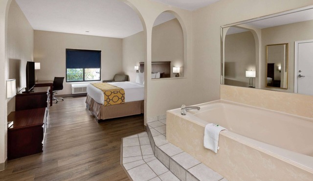 Baymont by Wyndham Houston Brookhollow