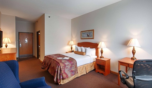 Baymont by Wyndham Huron SD