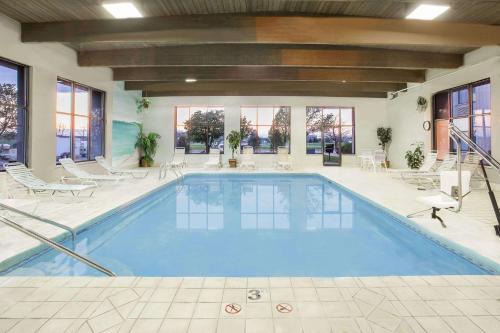 Baymont by Wyndham Janesville