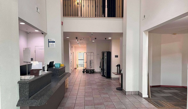 Baymont by Wyndham Kingdom City