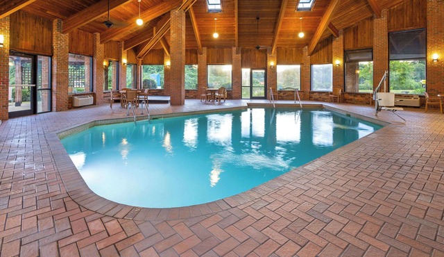 Baymont by Wyndham LaGrange