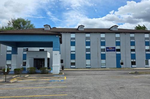 Baymont by Wyndham Louisville Southwest