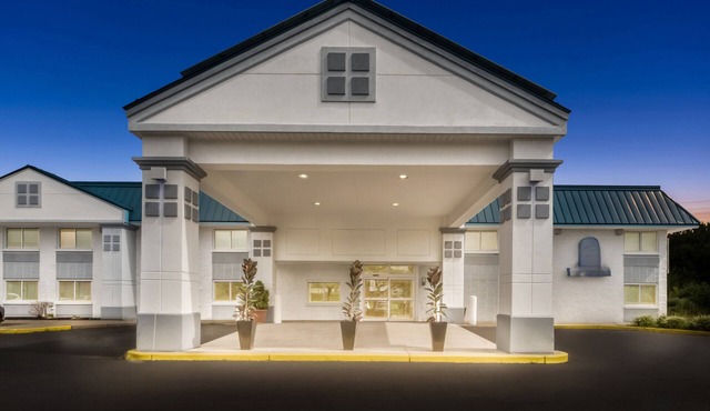 Baymont by Wyndham Westampton