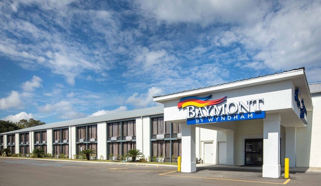 Baymont Inn & Suites by Wyndham Hammond