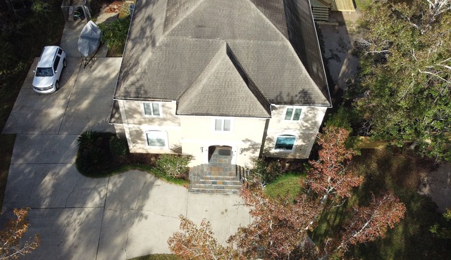 Bayou canal spacious 5-bedrm house, 1 acre Slidell, AC, WiFi