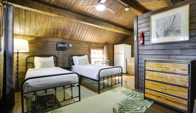 Bayou Retreat w/Screened Porch Near NOLA!