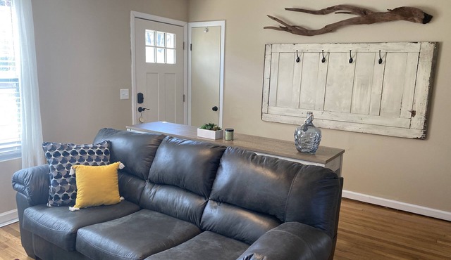 Bays Mountain Getaway Cottage
