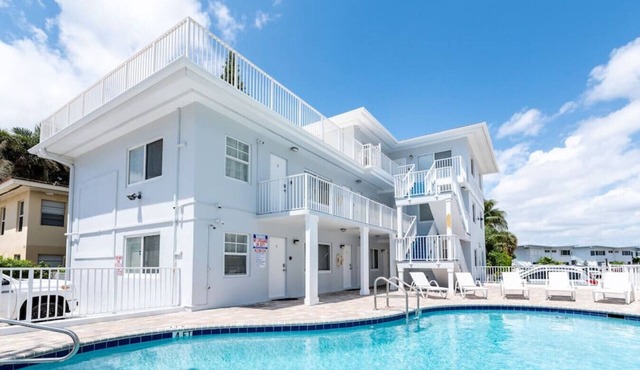 Bayshore Breeze Apt 8