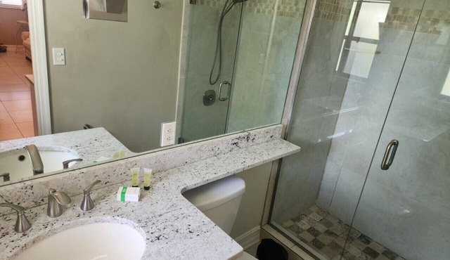 Bayshore Inn & Docks Two Bedroom Unit 8 Overlooking the Pool