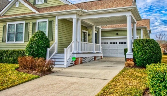 Bayside * 3 BR Luxury House * Sleeps 10-12
