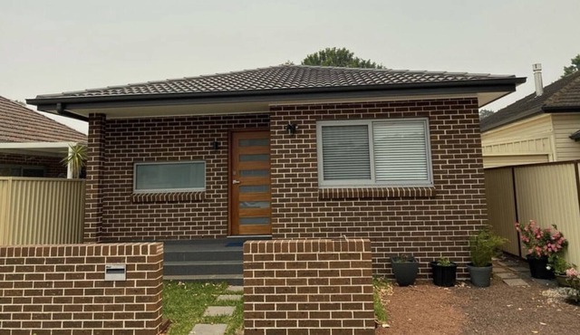 Bayside cottage in Sans Souci -Discounts available for long stays