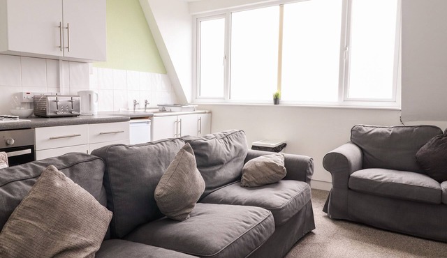 BAYSIDE, country holiday cottage in Bridlington