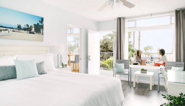 Bayside Hotel