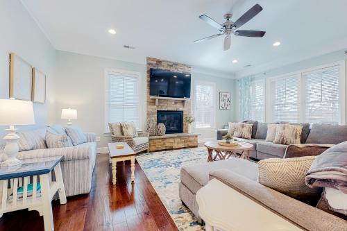 Bayside Resort - 30248 Candleberry Drive