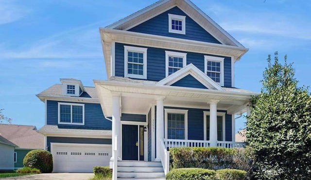 Bayside Resort house w/community pools, hot tubs, tennis courts & on-site golf