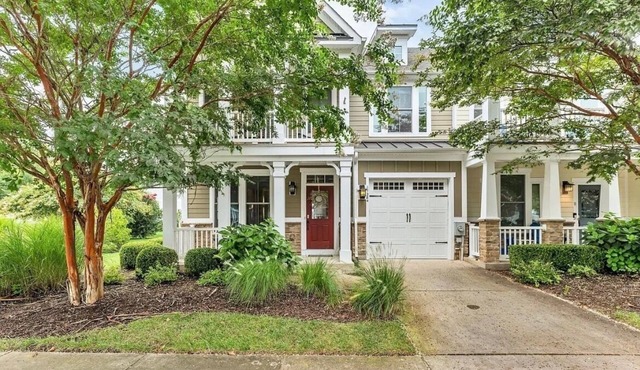 Bayside Resort New Listing/New Owners: 3 BR, 2.5 Baths Townhouse End Unit -