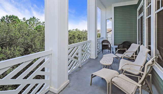 Bayside Resort ~ Spacious Balcony ~ Resort Pool