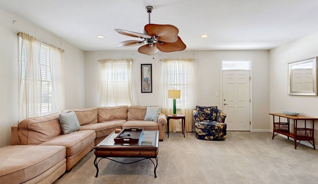 Bayside Resort townhouse w/community pools, hot tubs, tennis & on-site golf