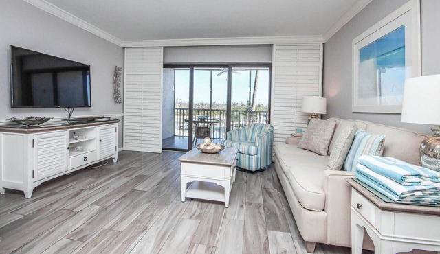Bayside Villa 4108: Renovated Luxury & Spacious Comfort in the Heart of Captiva