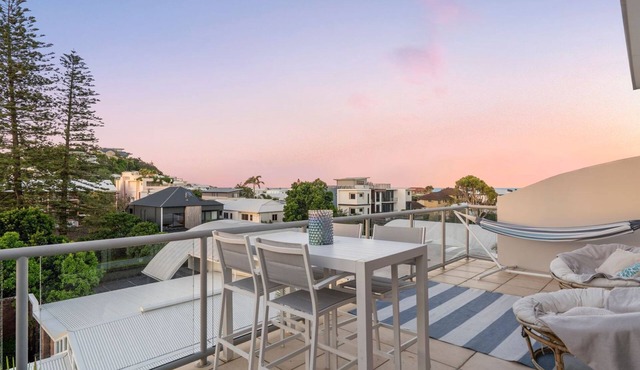 Bayswater 13 - Beachside Tugun Penthouse Apartment - Min. 3 Night Stays - Linen Provided