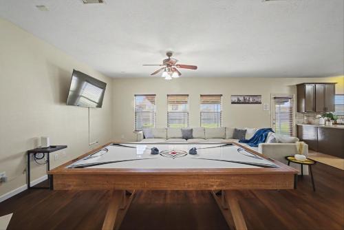 Baytown Htown Escape Air Hockey Yard BBQ Games