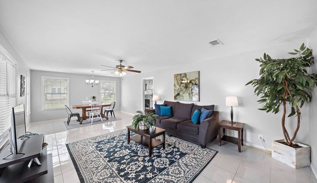 Baytown Retreat: 3-Bed Oasis w/Outdoor Spaces!