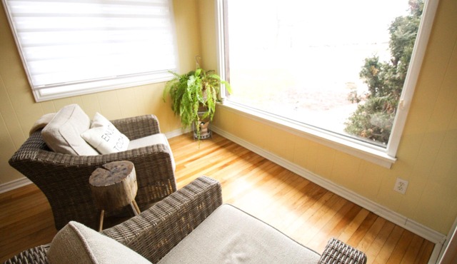 BAYVIEW AND SUNRISE! 1 bedroom close to ski hills and Bruce County