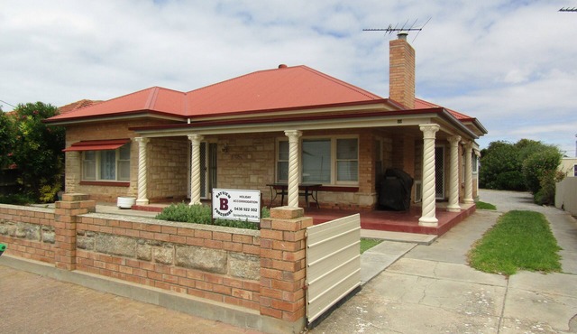 Bayview At Stansbury - Esplanade position! - Off Peak Special!