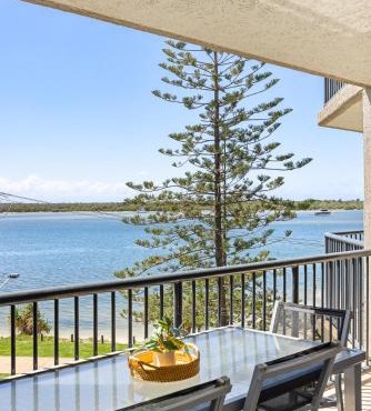 Bayview Beach Holiday Apartments