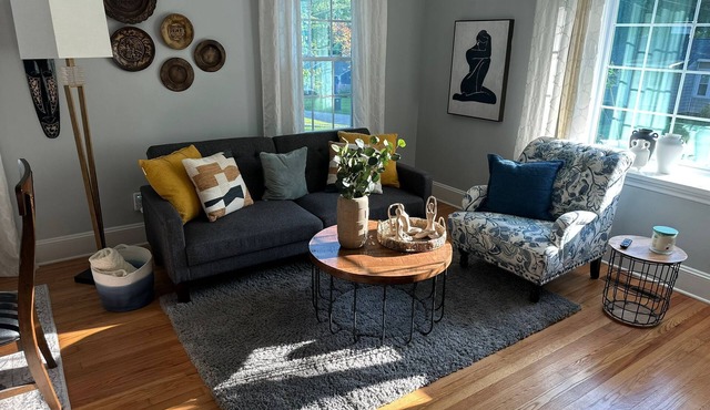 Bayview Bungalow-Cozy Stay Near Downtown