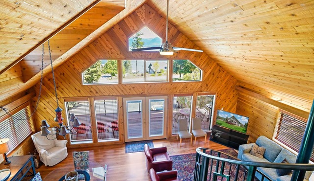 Bayview Cabin - Lake Pend Oreille Views/Sleeps 8