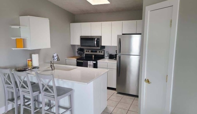 Bayview Condo #4, Ogallala Beach