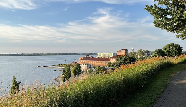 Bayview Home in Heart of Downtown