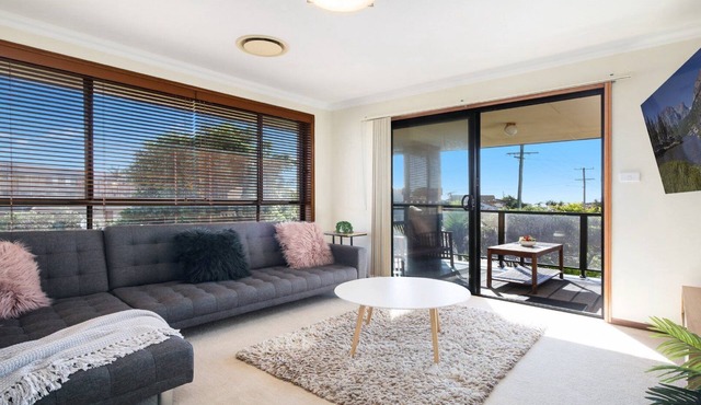 BAYVIEW HOUSE | Pet Friendly , Spacious Home | Accom Property