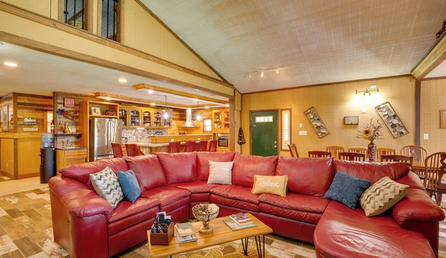 'Bayview' - Lakefront Family Cabin in Odessa!