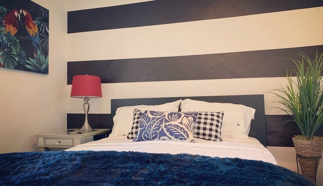 Bayview Oakland hills- 1st floor guest home