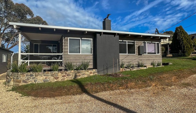 Bayview Retreat - Enjoy watersports at Lake Eildon