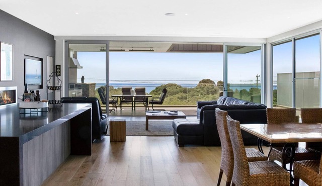 Bayview - Stunning Bay Views